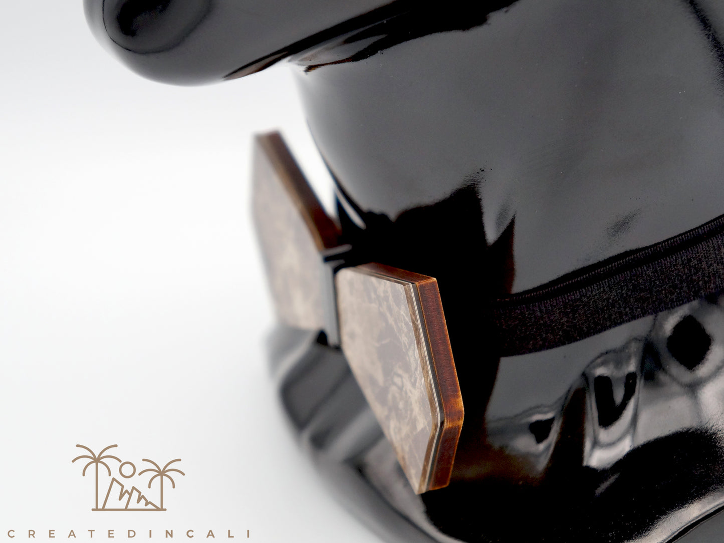 Yecla | Black | Modern