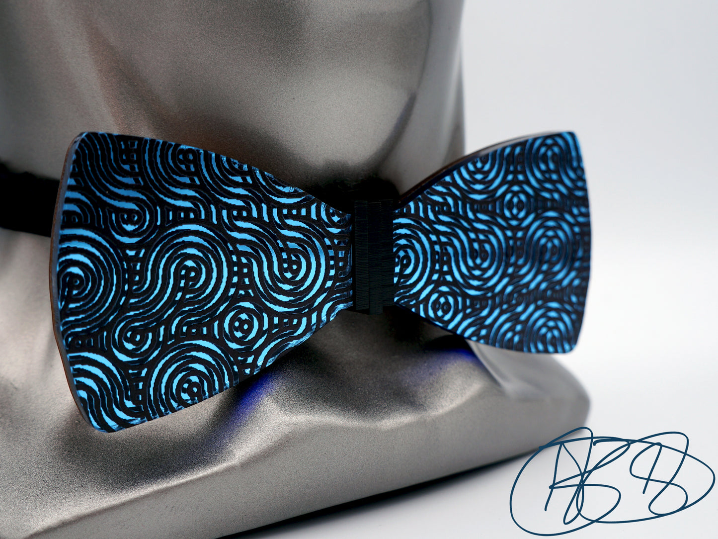 The Collector | Light Blue | Classic